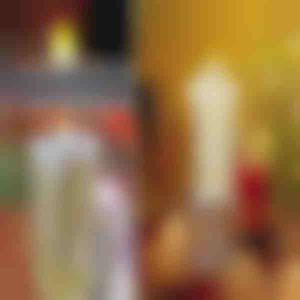 LED лампа с променящи се цветове CANDELIOUR