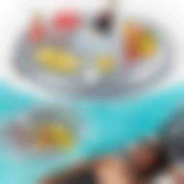 Перфектна надуваема табла за напитки за басейн | FLOATPLATI